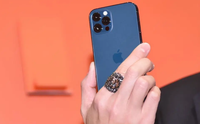 柯坪苹果手机维修分享iPhone12系列重启方法教程 